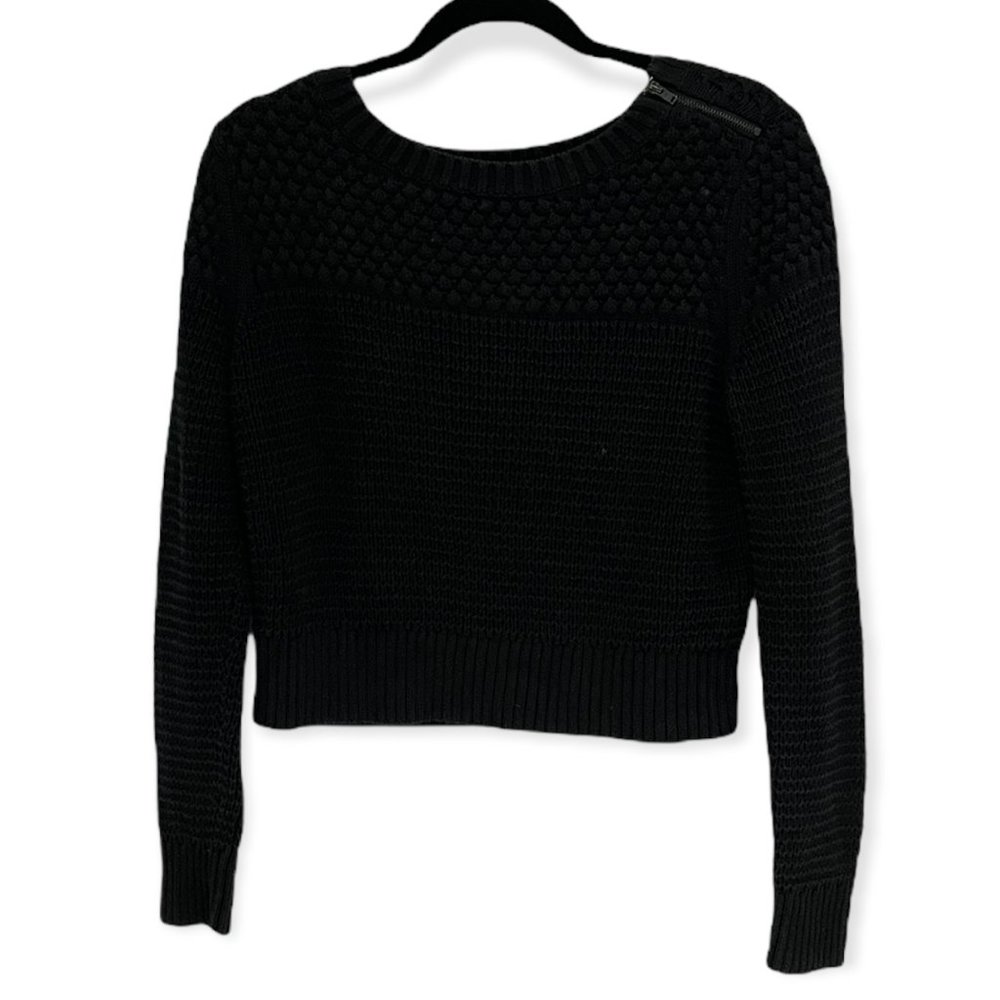 Banana Republic Chunky Knit Crew Neck Sweater Zip Shoulder Black Medium EUC